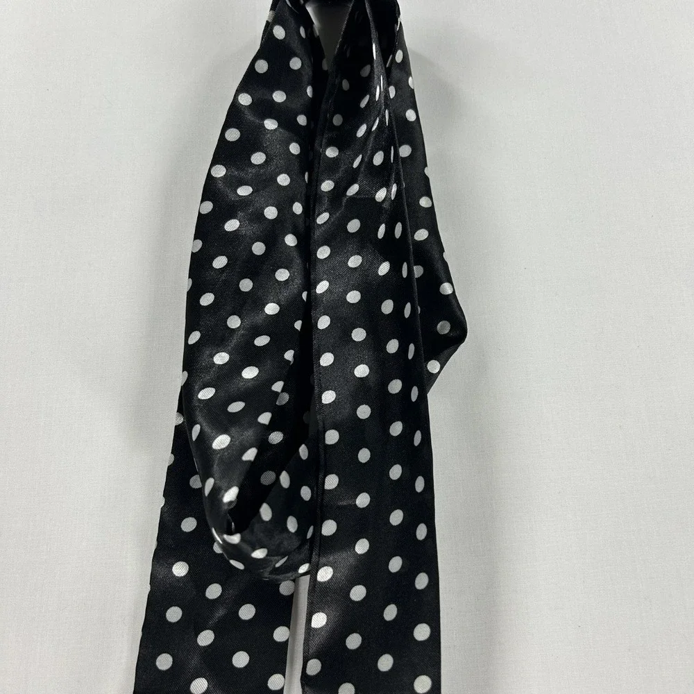Izzy & Liv Vintage 2000s/ Y2K Woman's Long Scarf Black And White Polka Dot